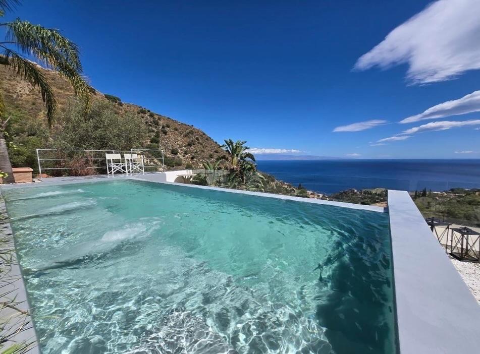 Suite Apartments Branco - Infinity Pool & Sea View - 5 Minuti Dal Centro Taormine Extérieur photo